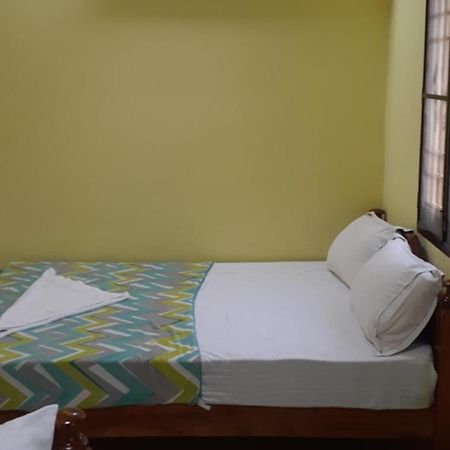 Varadhar Guest House 甘吉布勒姆 外观 照片